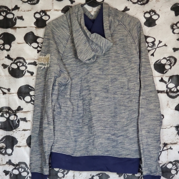 DENIUM & SUPPLY TATTERED STYLE SWEATSHIRT - Picture 2 of 4